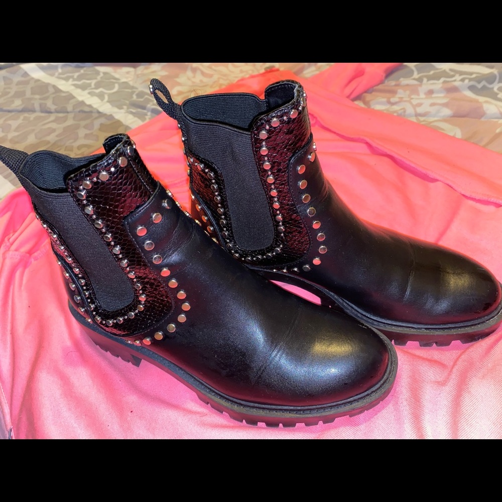 COPY - Zara studded boots